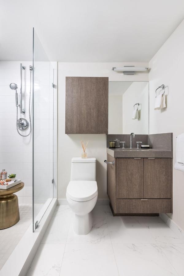Level Yaletown - Richards Aparthotel Ванкувър Екстериор снимка