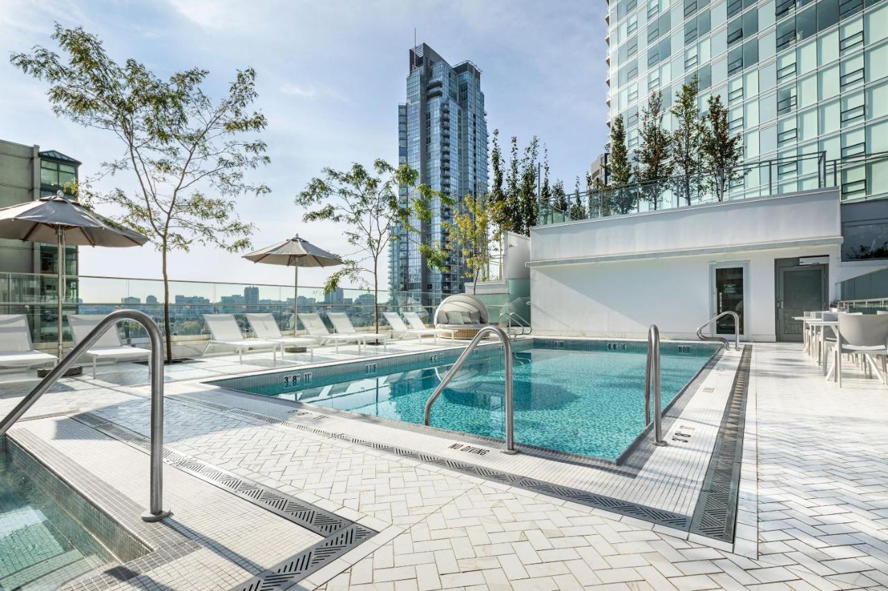 Level Yaletown - Richards Aparthotel Ванкувър Екстериор снимка